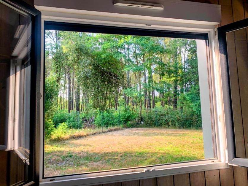 L Estanguet Maison Octogonale En Foret Rion-Des-Landes Exterior foto