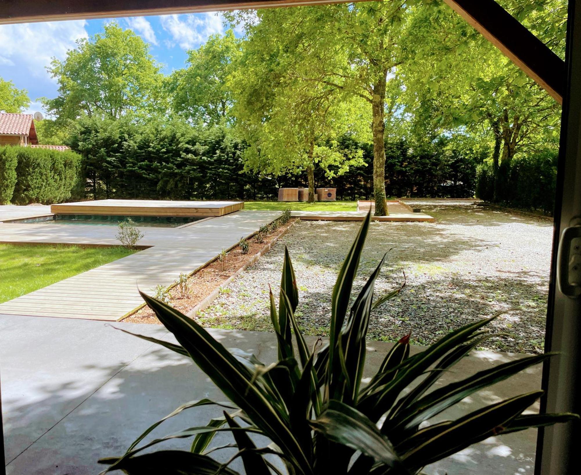 L Estanguet Maison Octogonale En Foret Rion-Des-Landes Exterior foto